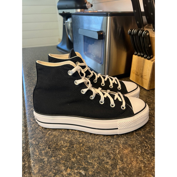 New Converse Chuck Taylor All Star High-Top Platform Sneaker - Women's - Picture 6 of 12